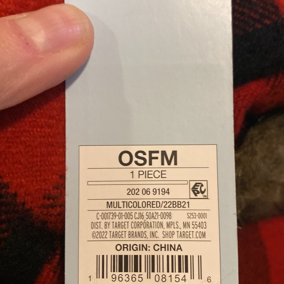 Cat and Jack winter hat - Picture 4 of 7